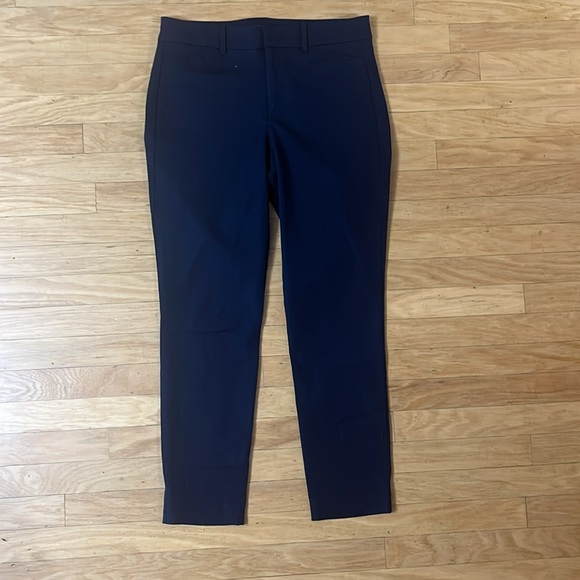 Old Navy Women’s High Waisted Pixie Skinny Pants Navy - Picture 6 of 8